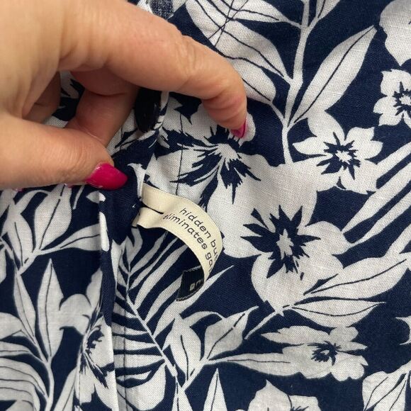 St. John's Bay Linen Ruffled Sleeveless Blouse 3X Blue White Tropical Hawaiian - Picture 8 of 10